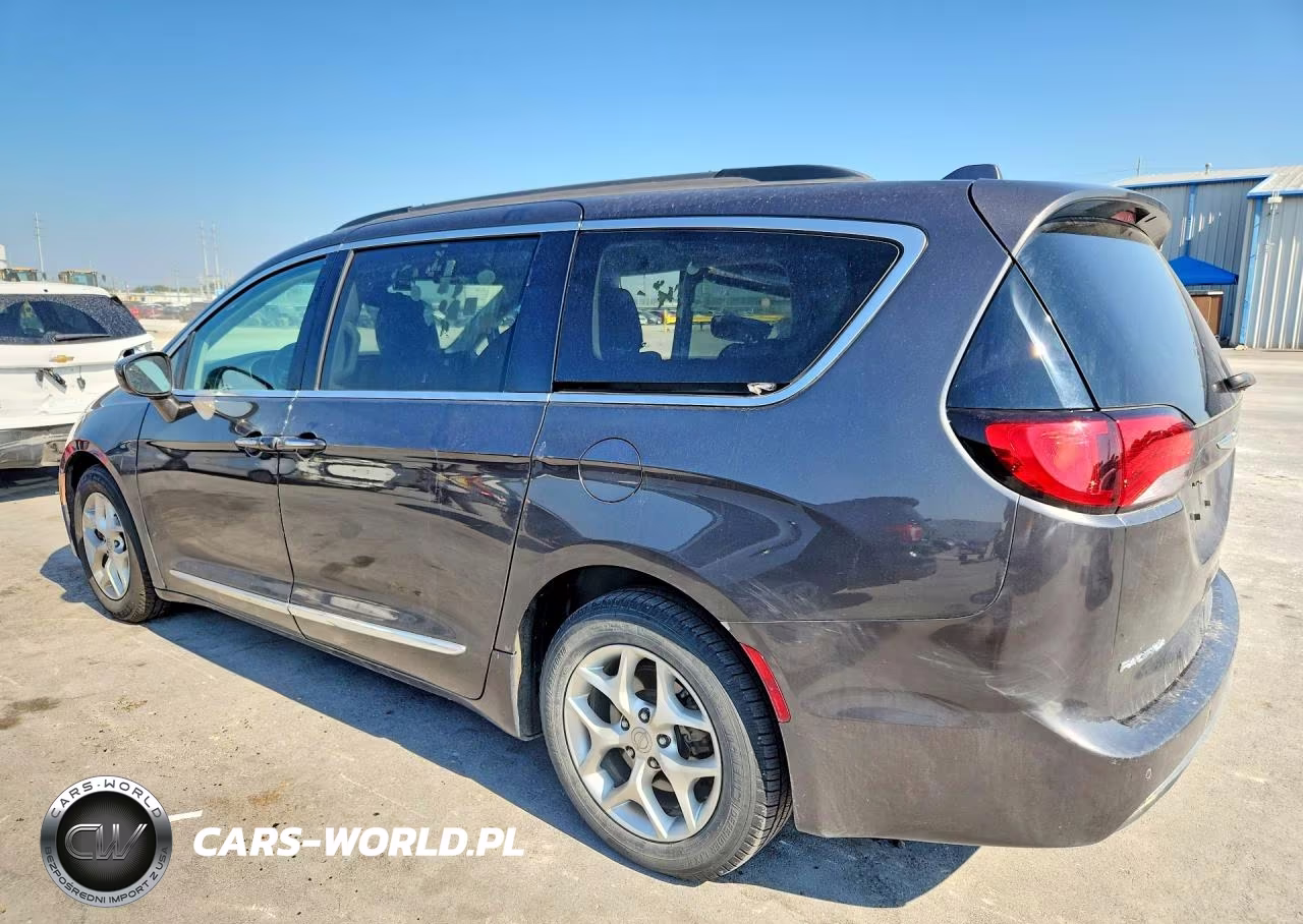 2017 Chrysler Pacifica Touring L VIN:2C4RC1BG5HR505984 - 2