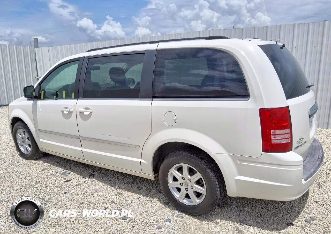 2010 Chrysler Town & Country Touring VIN:2A4RR5D12AR176319 - 2