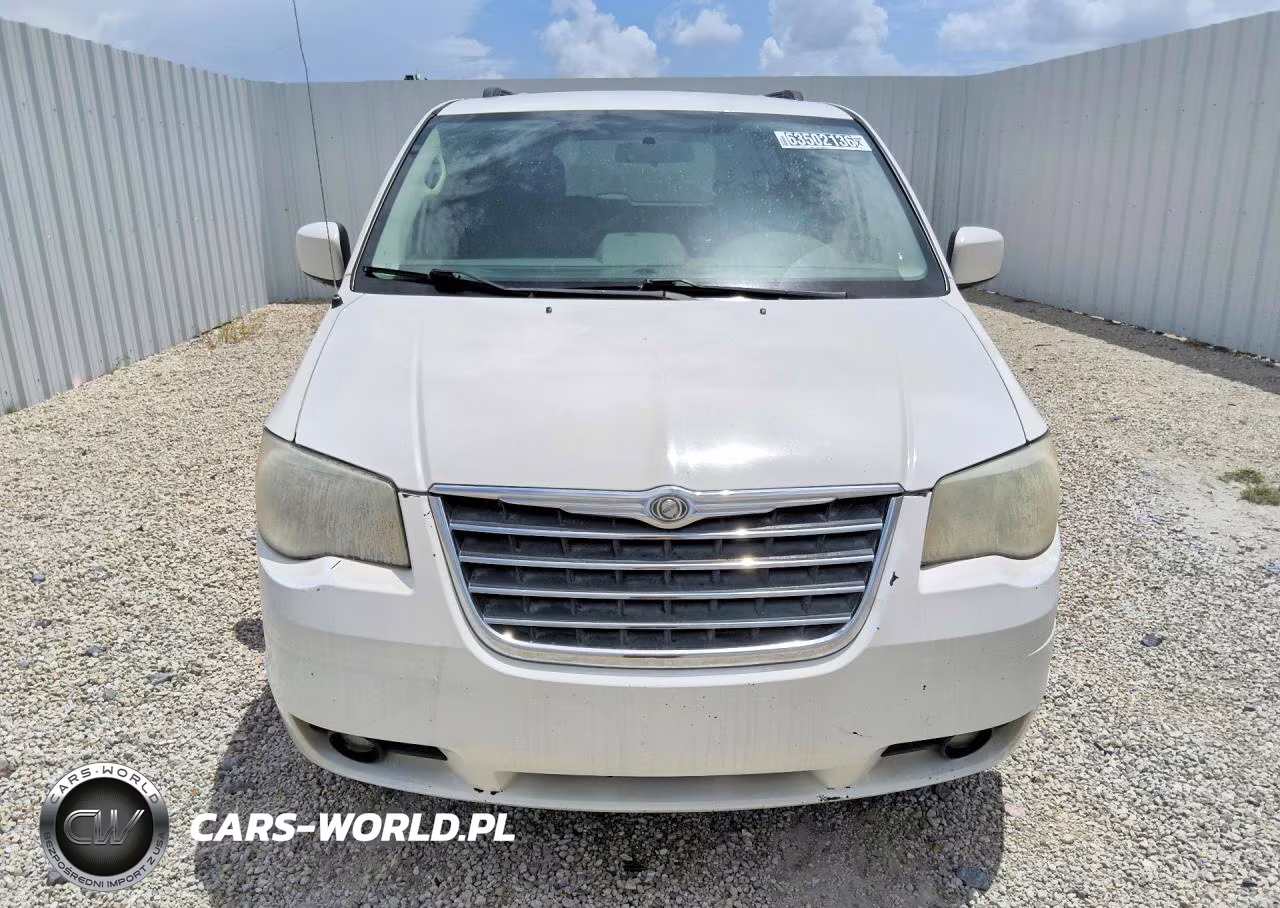 2010 Chrysler Town & Country Touring VIN:2A4RR5D12AR176319 - 5
