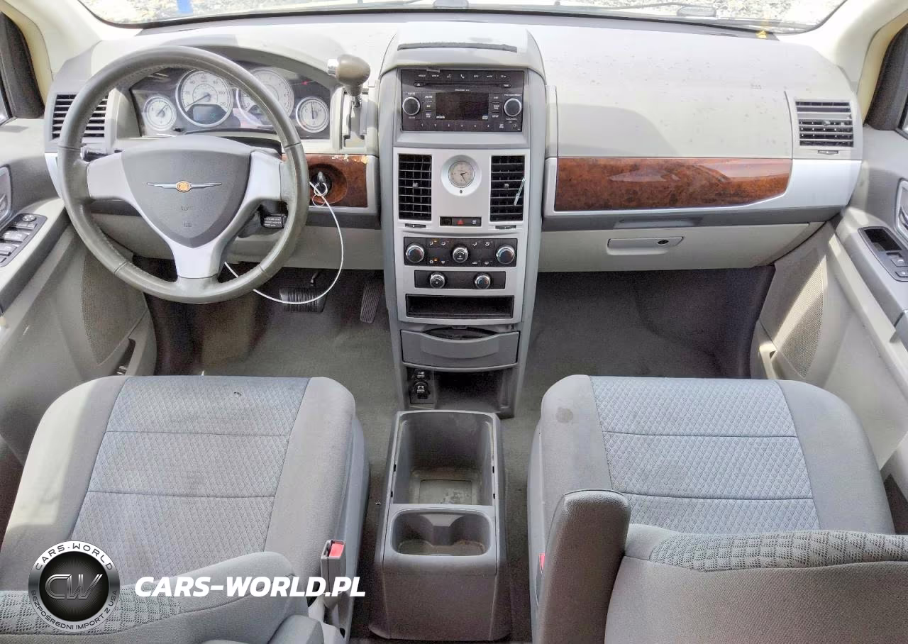 2010 Chrysler Town & Country Touring VIN:2A4RR5D12AR176319 - 8