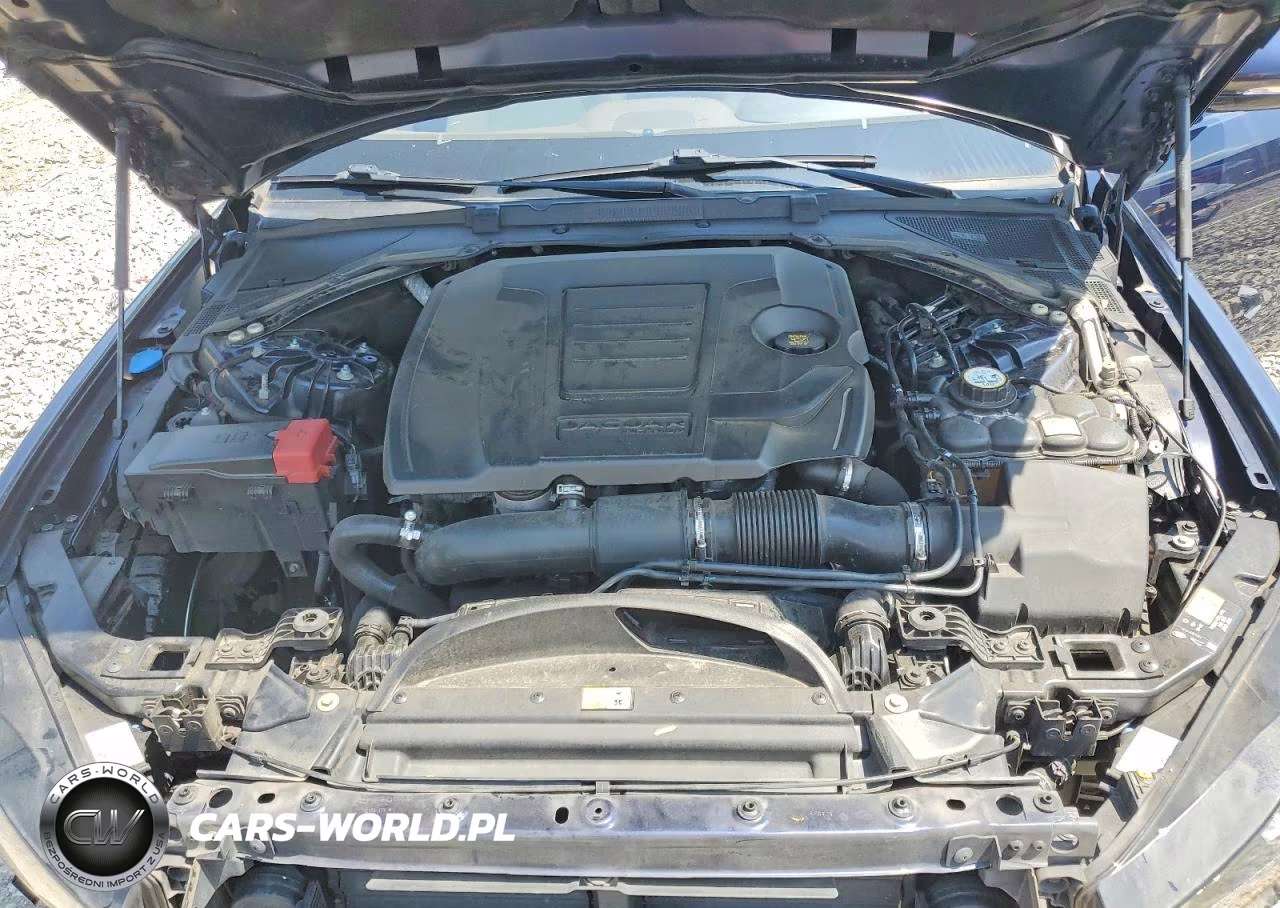 2019 Jaguar Xe Premium VIN:SAJAD4FX4KCP50637 - 11