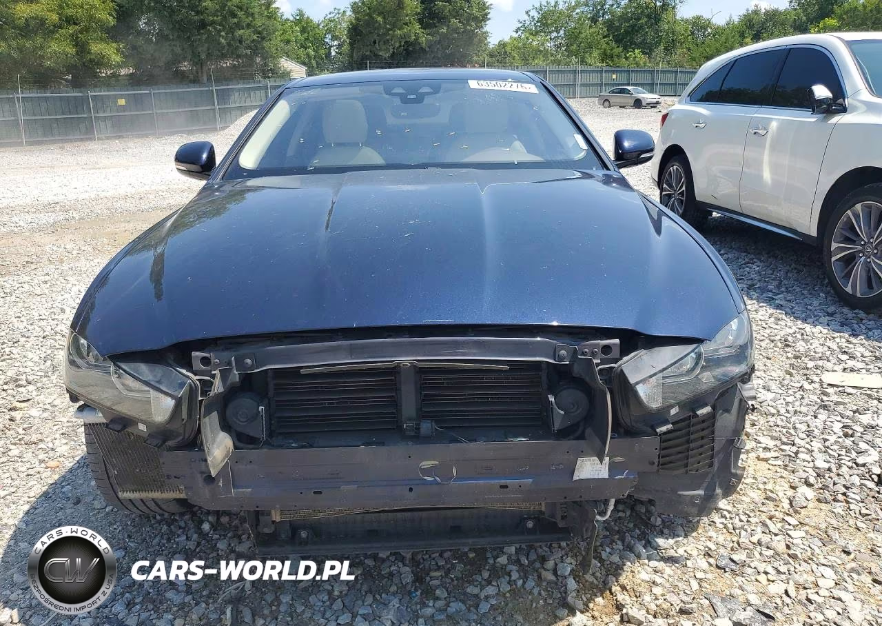 2019 Jaguar Xe Premium VIN:SAJAD4FX4KCP50637 - 5