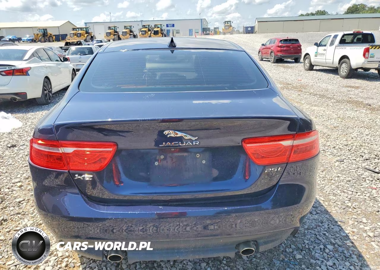 2019 Jaguar Xe Premium VIN:SAJAD4FX4KCP50637 - 6