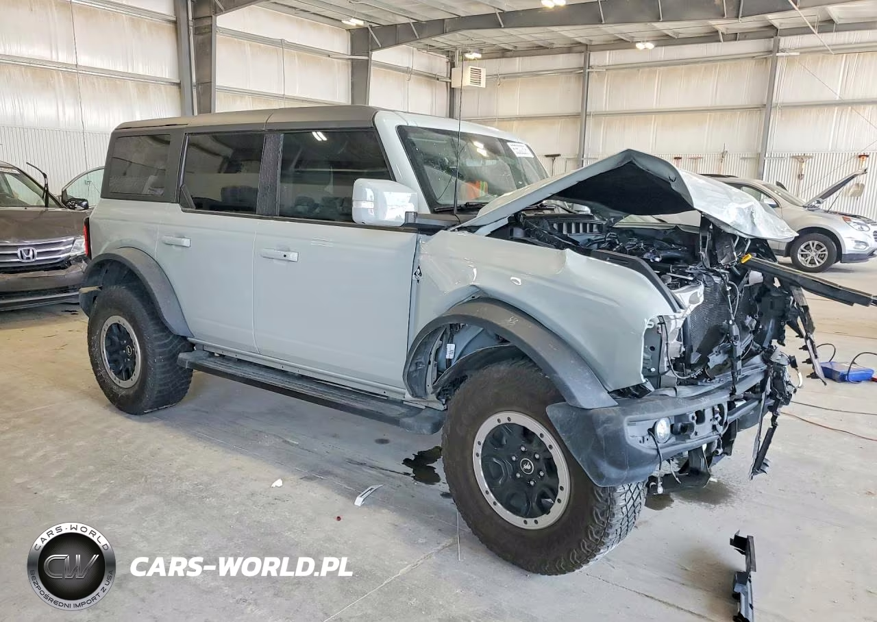 2024 Ford Bronco Outer Banks VIN:1FMEE8BP5RLA66342 - 4