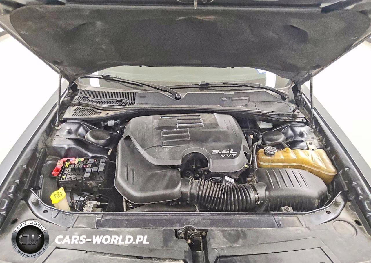 2018 Dodge Challenger Sxt VIN:2C3CDZAG9JH294940 - 11