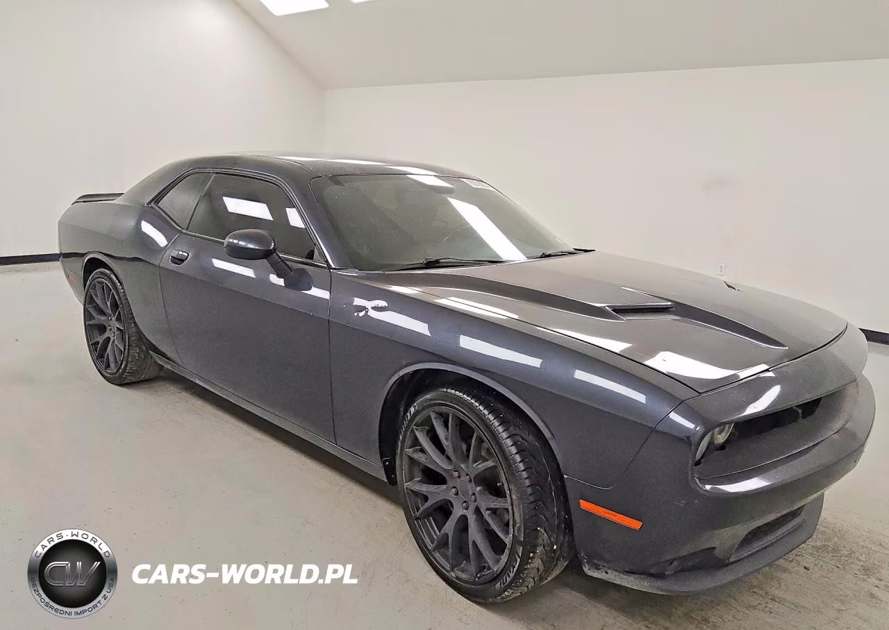 2018 Dodge Challenger Sxt VIN:2C3CDZAG9JH294940 - 4