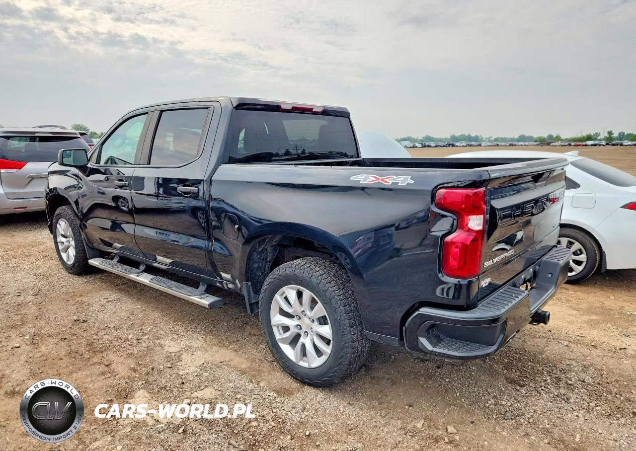 2021 Chevrolet Silverado K1500 Custom VIN:3GCUYBEF8MG143203 - 2