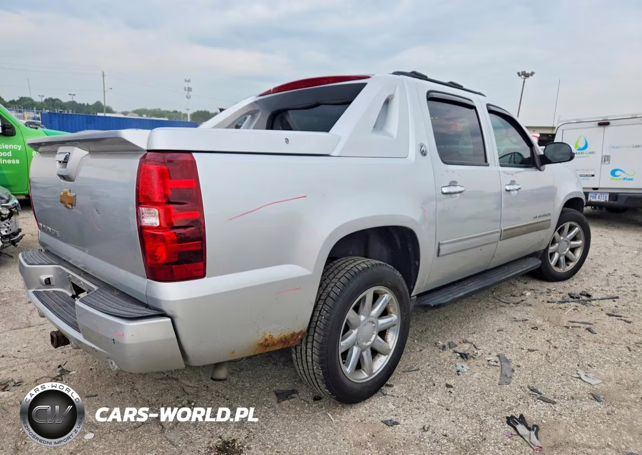 2013 Chevrolet Avalanche Lt VIN:3GNTKFE71DG251005 - 3