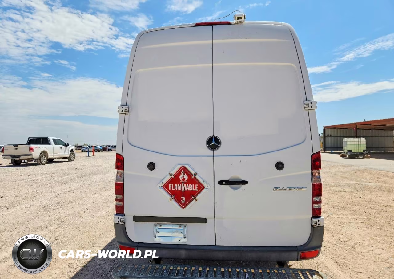 2014 Mercedes-Benz Sprinter 2500 Delivery Van VIN:WD3PE8DE1E5901158 - 10