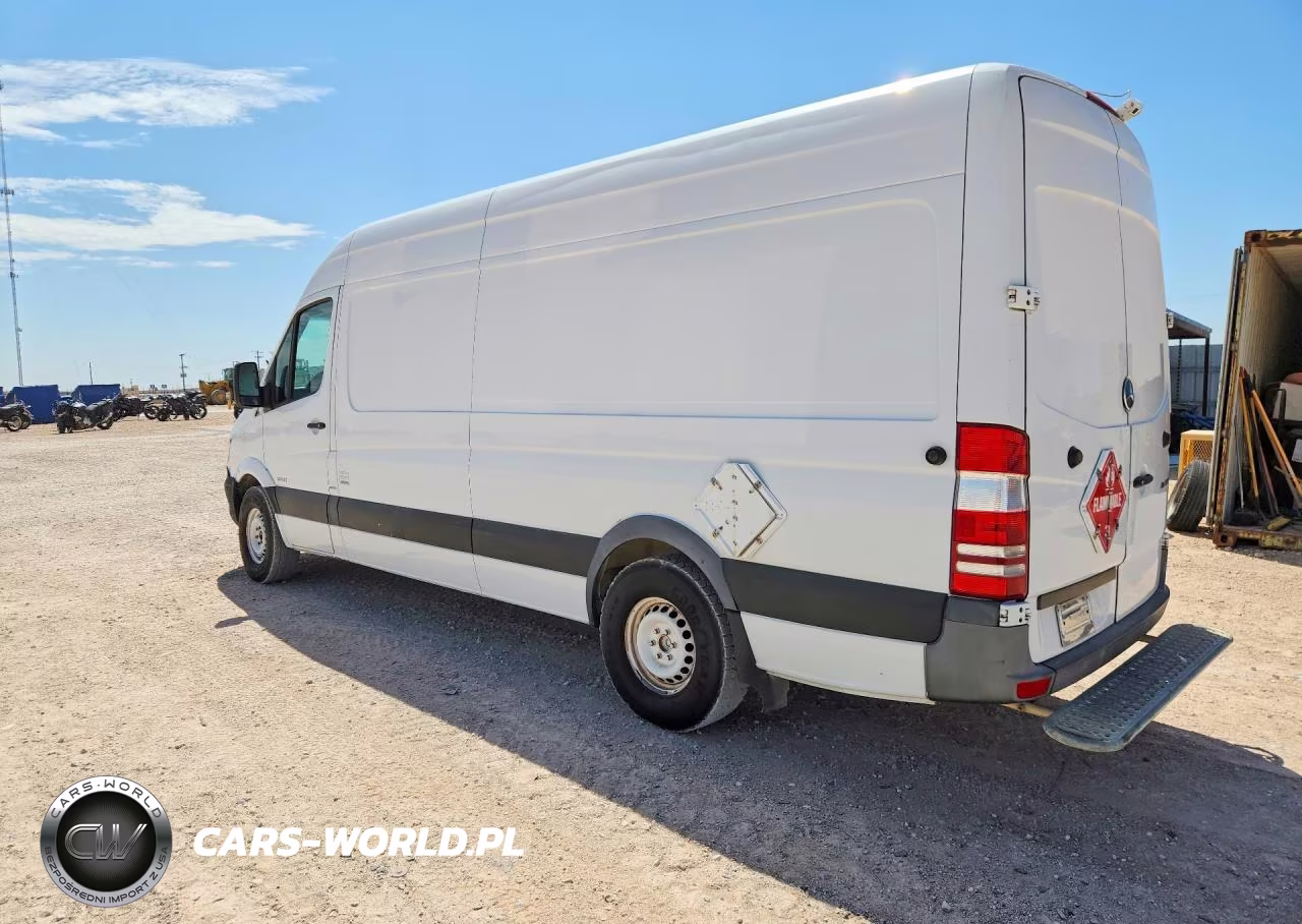 2014 Mercedes-Benz Sprinter 2500 Delivery Van VIN:WD3PE8DE1E5901158 - 2