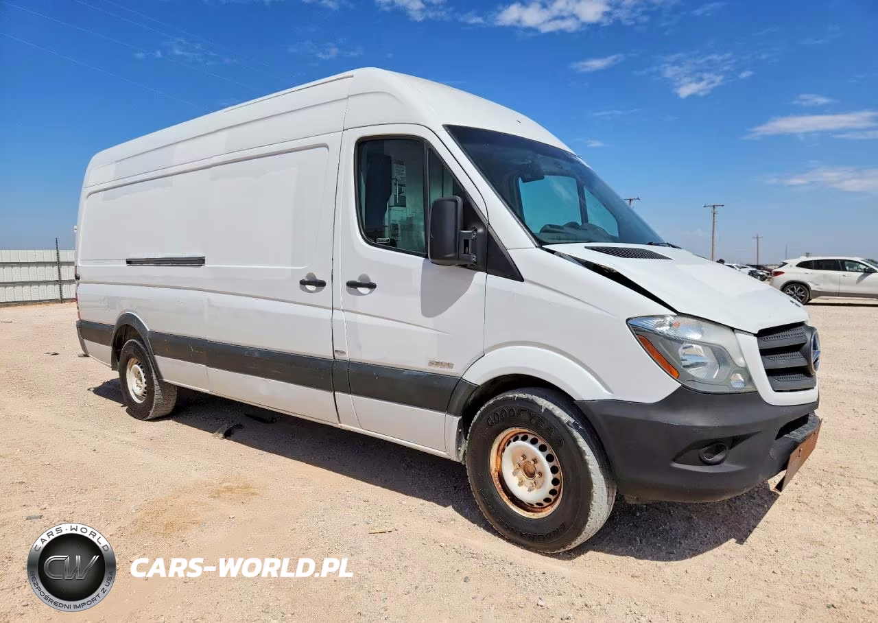 2014 Mercedes-Benz Sprinter 2500 Delivery Van VIN:WD3PE8DE1E5901158 - 4