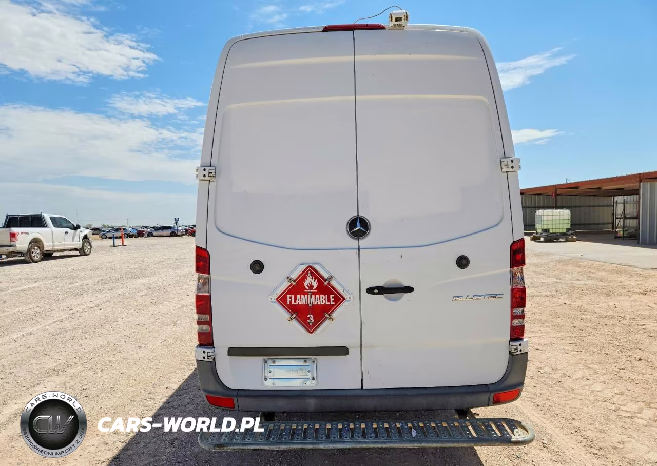 2014 Mercedes-Benz Sprinter 2500 Delivery Van VIN:WD3PE8DE1E5901158 - 6