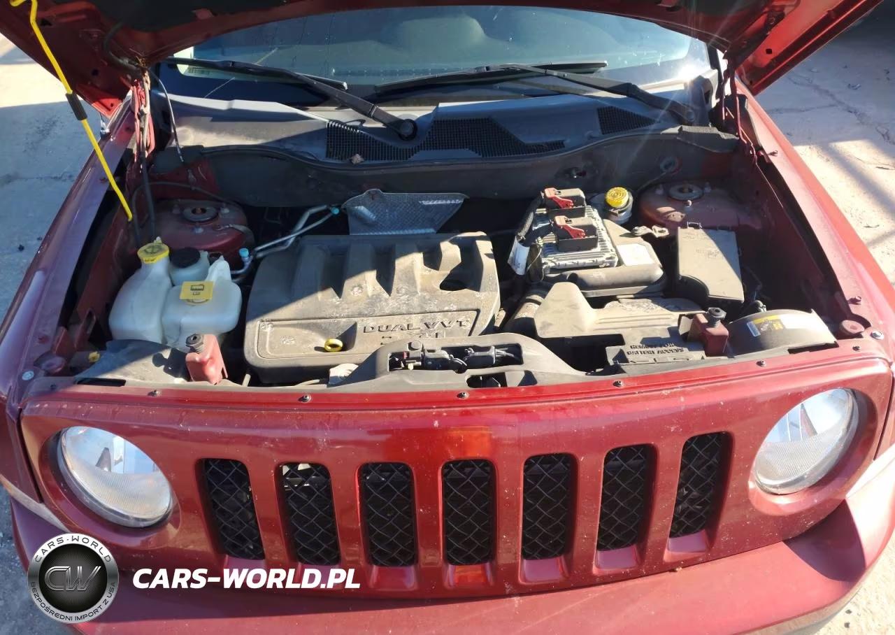 2015 Jeep Patriot Latitude VIN:1C4NJRFB2FD357679 - 12