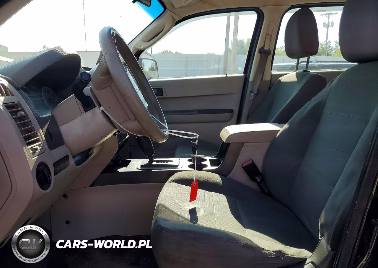 2011 Ford Escape Xls VIN:1FMCU0C73BKC29415 - 7