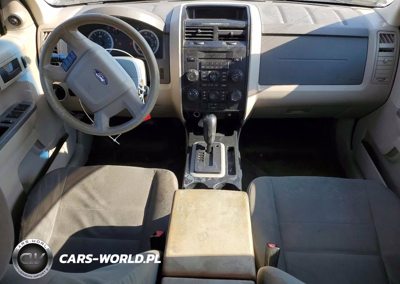 2011 Ford Escape Xls VIN:1FMCU0C73BKC29415 - 8