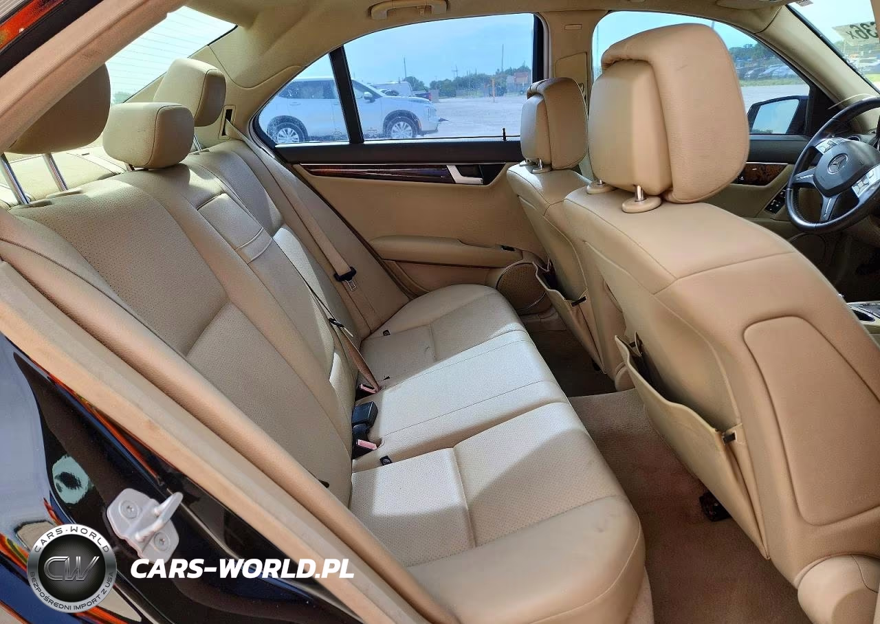 2013 Mercedes-Benz C 250 VIN:WDDGF4HB3DR270535 - 10