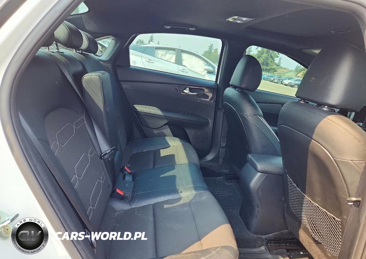2023 Kia Forte Gt Line VIN:3KPF54AD0PE540888 - 10