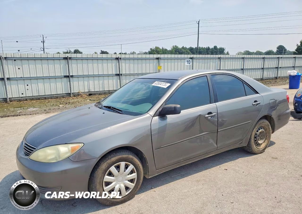 2005 Toyota Camry Standard
