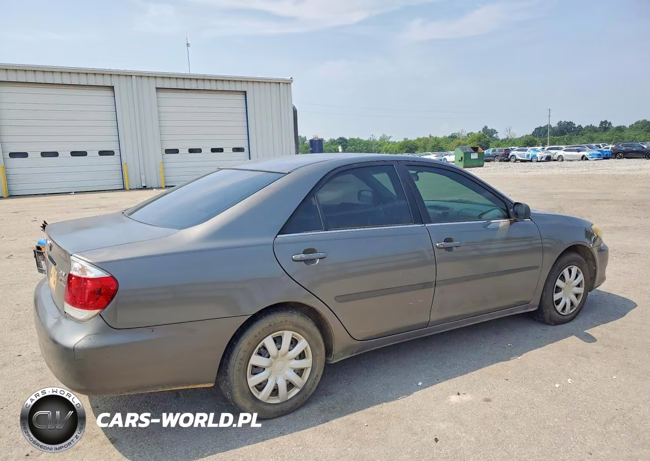 2005 Toyota Camry Standard VIN:4T1BE32K35U605457 - 3