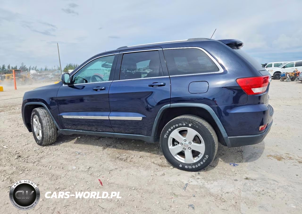 2013 Jeep Grand Cherokee Laredo VIN:1C4RJEAG4DC588583 - 2