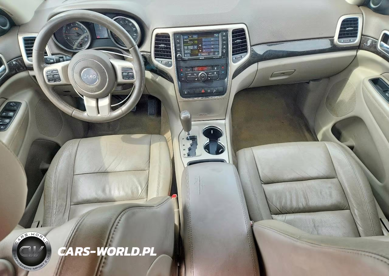 2013 Jeep Grand Cherokee Laredo VIN:1C4RJEAG4DC588583 - 8