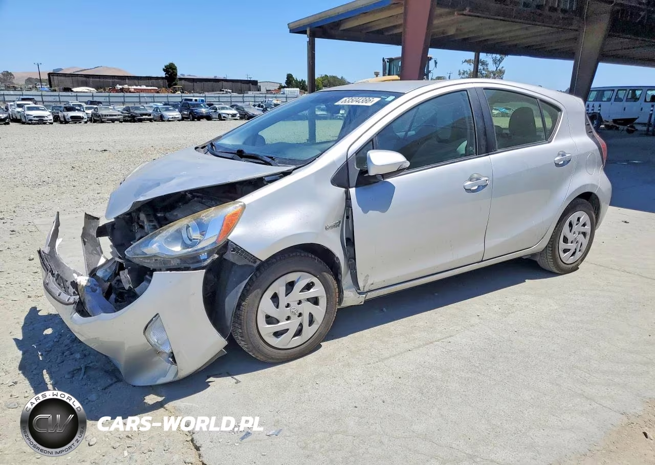 2015 Toyota Prius C One
