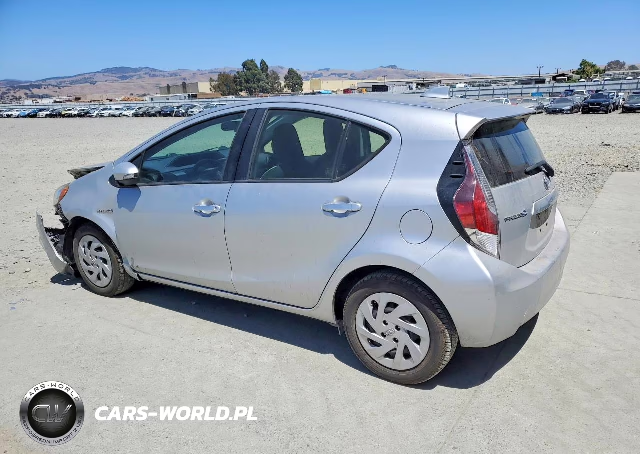 2015 Toyota Prius C One VIN:JTDKDTB39F1578610 - 2