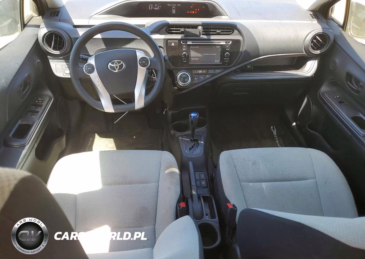 2015 Toyota Prius C One VIN:JTDKDTB39F1578610 - 8
