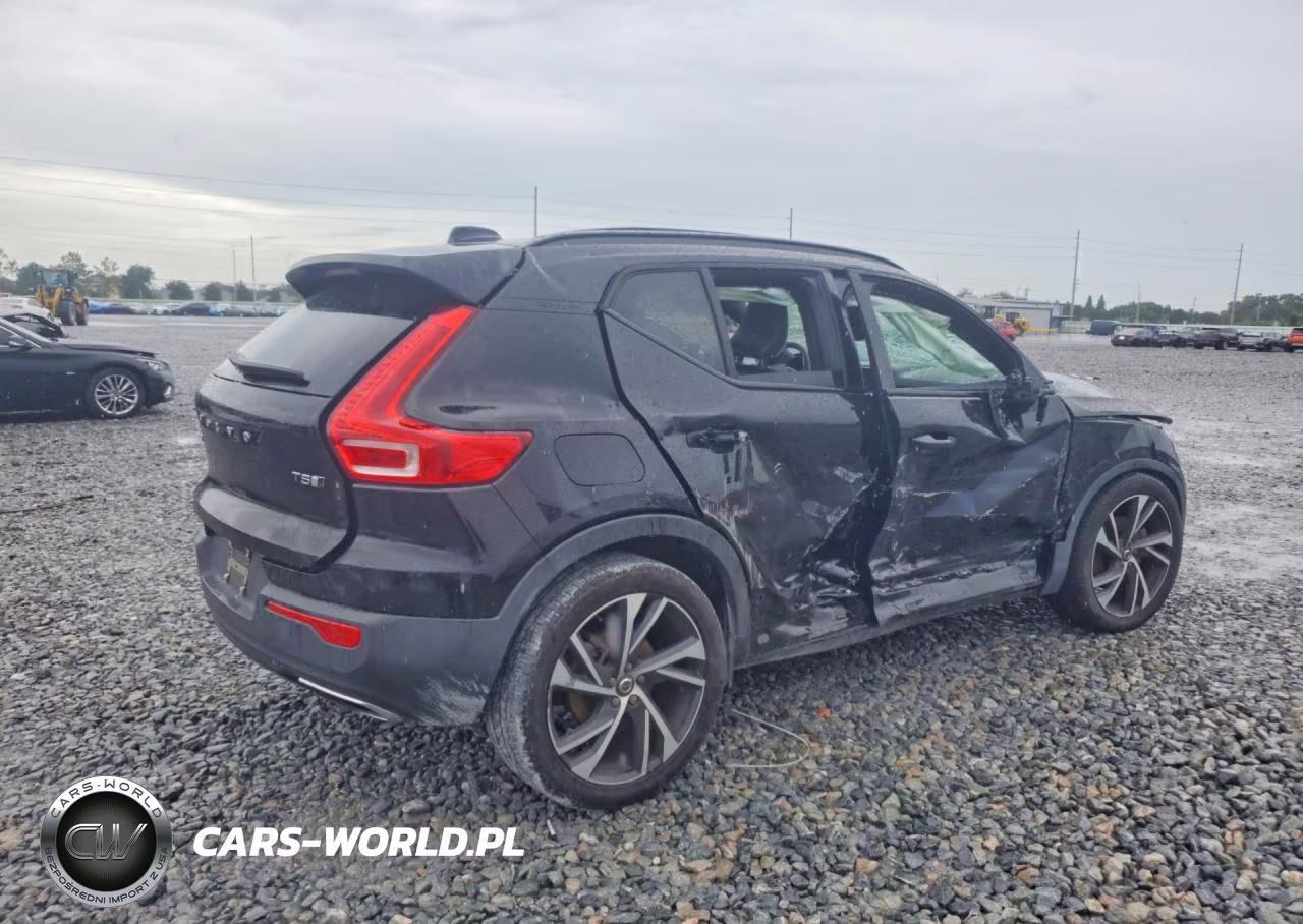 2020 Volvo Xc40 T5 R-Design VIN:YV4162UM8L2274984 - 3