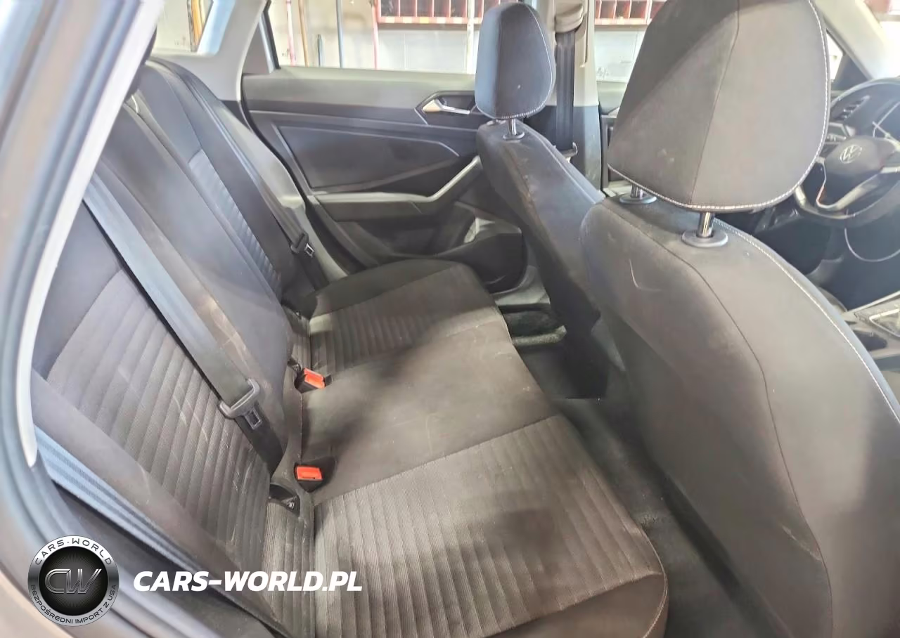 2024 Volkswagen Jetta S VIN:3VW5M7BU2RM037285 - 10