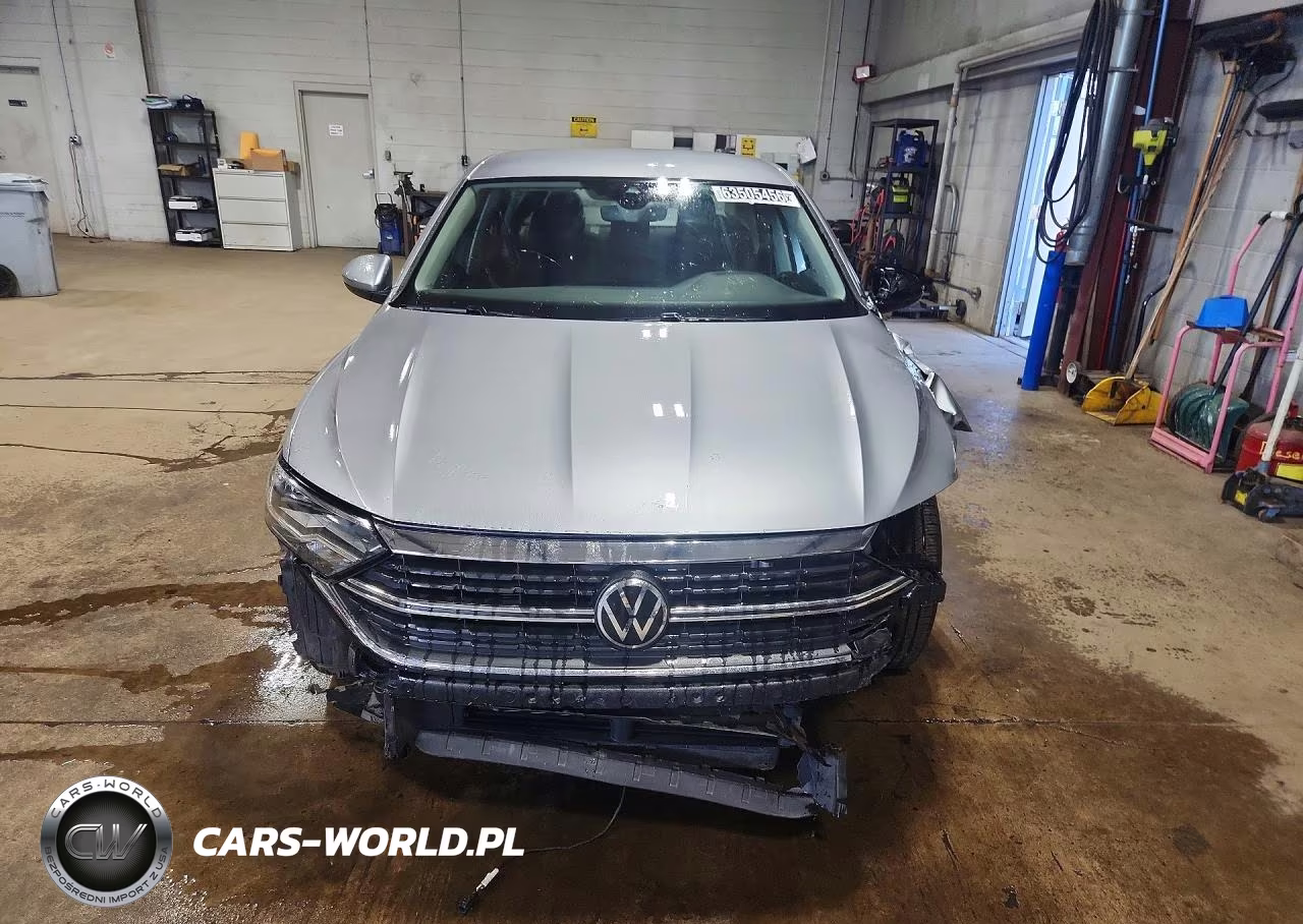 2024 Volkswagen Jetta S VIN:3VW5M7BU2RM037285 - 5