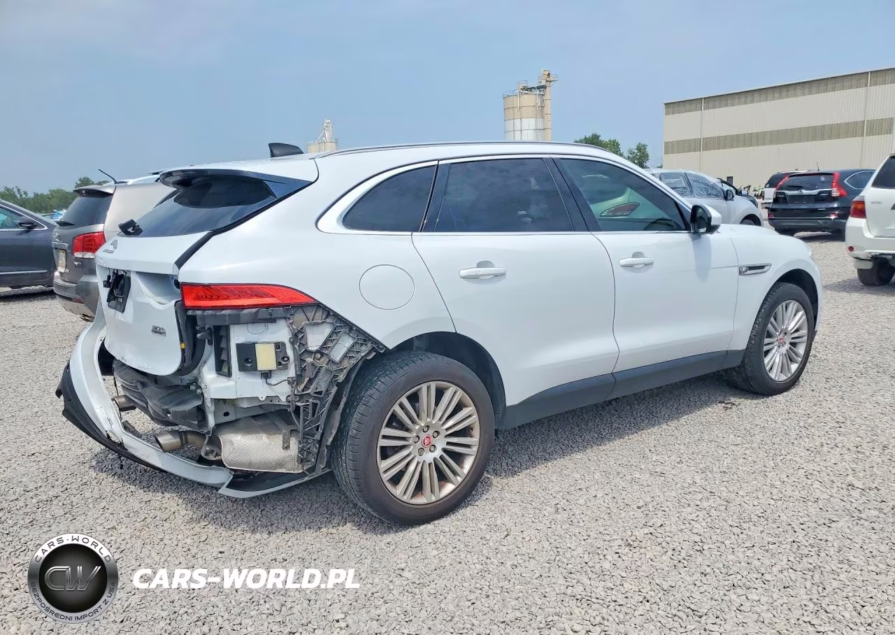 2020 Jaguar F-Pace Portfolio VIN:SADCN2GX1LA643909 - 3