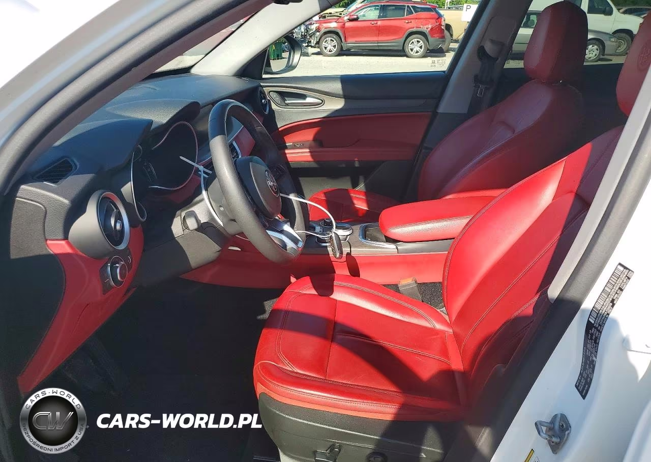 2020 Alfa Romeo Stelvio Ti VIN:ZASPAKBN3L7C88079 - 7