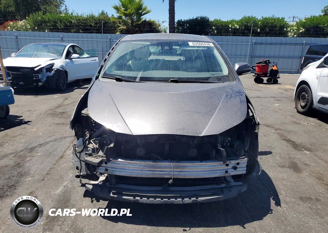 2016 Toyota Prius Three Touring VIN:JTDKARFUXG3006241 - 5