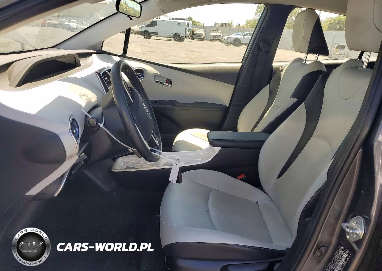 2016 Toyota Prius Three Touring VIN:JTDKARFUXG3006241 - 7