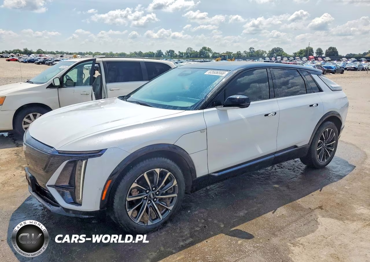 2026 Cadillac Lyriq Sport