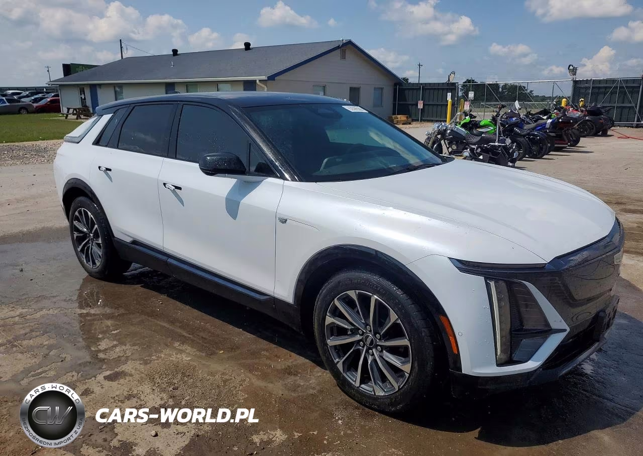 2026 Cadillac Lyriq Sport VIN:1GYKPURL4TZ308095 - 4