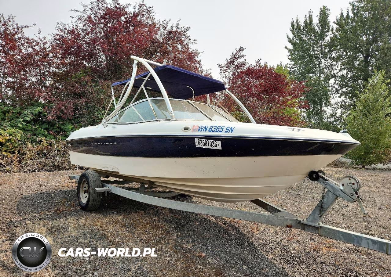 2002 Bayliner Boat - Speed Boat