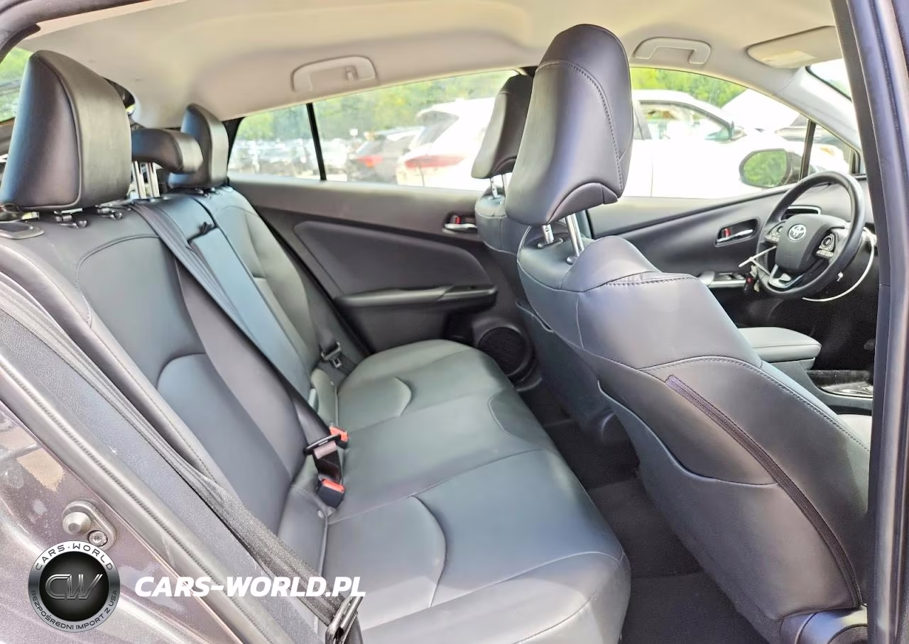 2020 Toyota Prius Xle Awd-E VIN:JTDL9RFU0L3016011 - 10