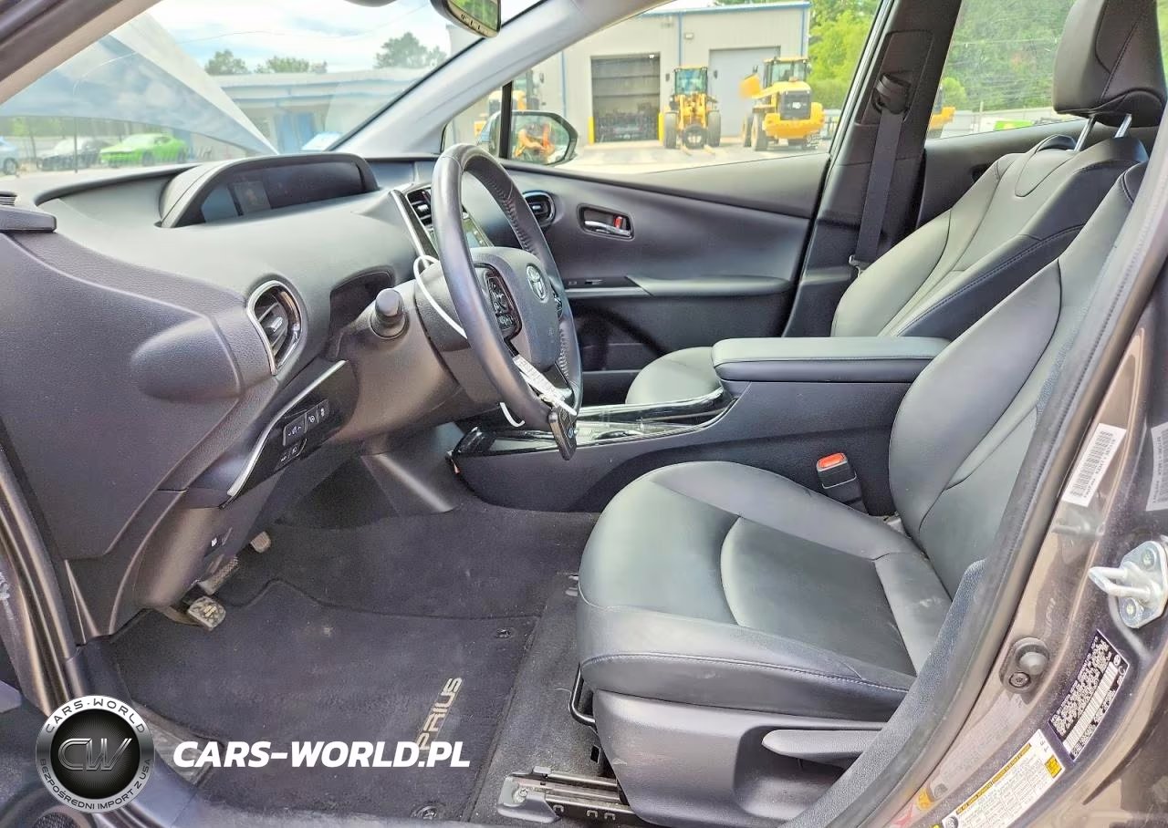 2020 Toyota Prius Xle Awd-E VIN:JTDL9RFU0L3016011 - 7