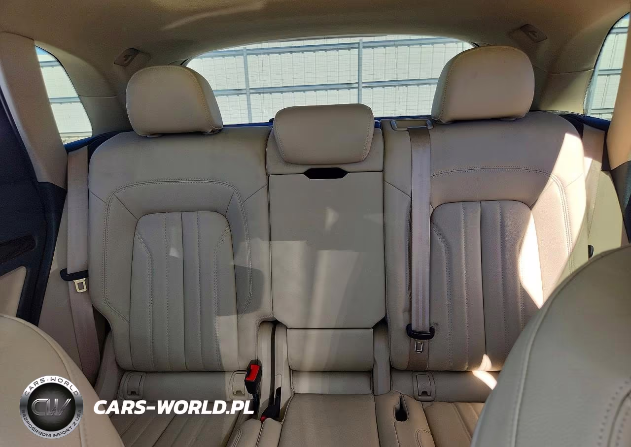 2019 Audi Q5 Premium Plus VIN:WA1BNAFY2K2031359 - 10