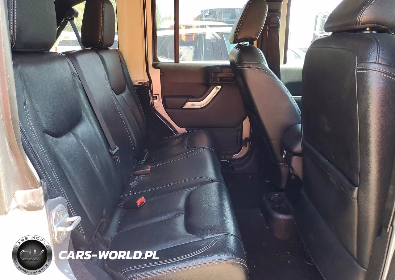 2013 Jeep Wrangler Unlimited Sahara VIN:1C4BJWEGXDL548221 - 11