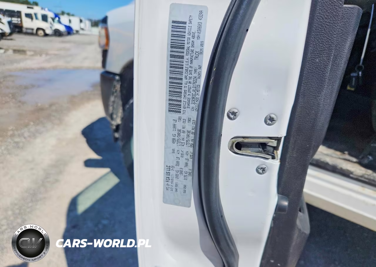 2020 Ram 3500 Tradesman VIN:3C63R3CJ0LG176224 - 13
