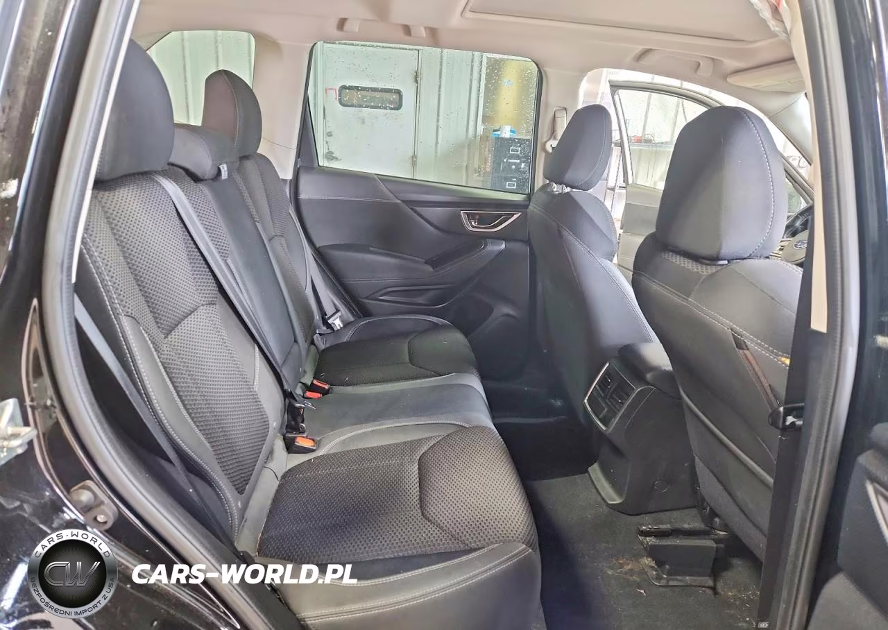 2021 Subaru Forester Premium VIN:JF2SKAFC6MH465191 - 10