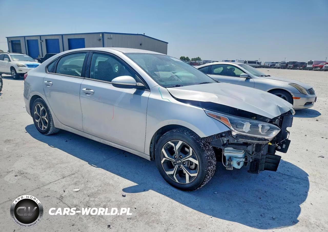 2019 Kia Forte Lxs VIN:3KPF24AD3KE086203 - 4