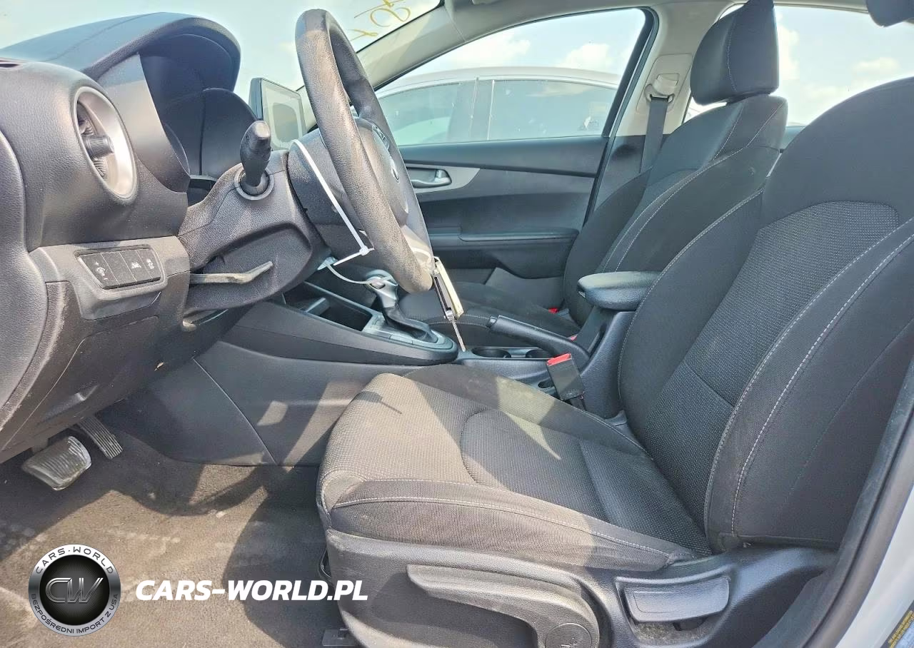 2019 Kia Forte Lxs VIN:3KPF24AD3KE086203 - 7