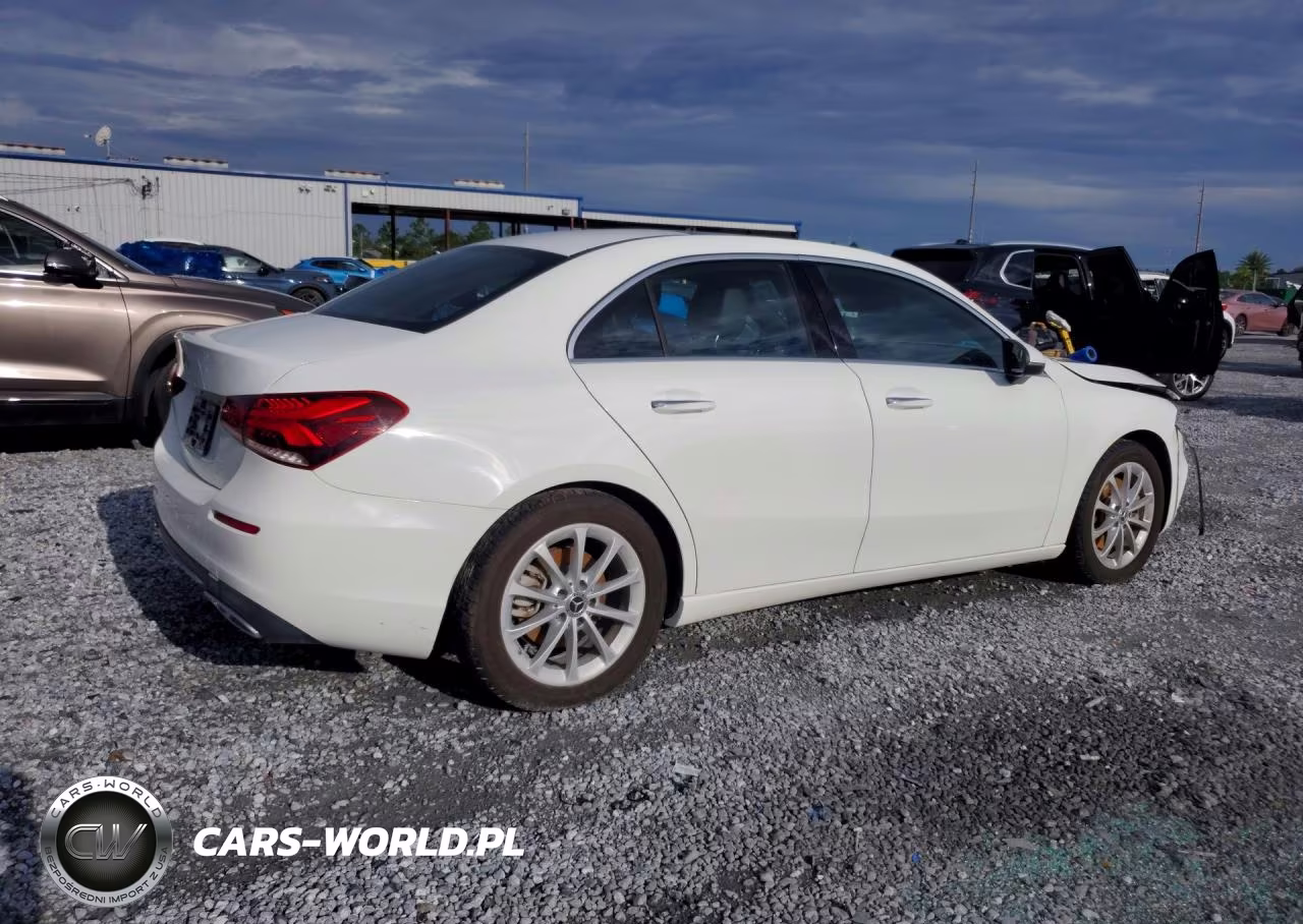 2019 Mercedes-Benz A 220 VIN:WDD3G4EB4KW001345 - 3