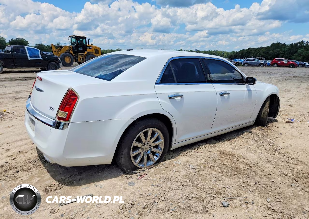 2012 Chrysler 300 Limited VIN:2C3CCACG3CH179528 - 3
