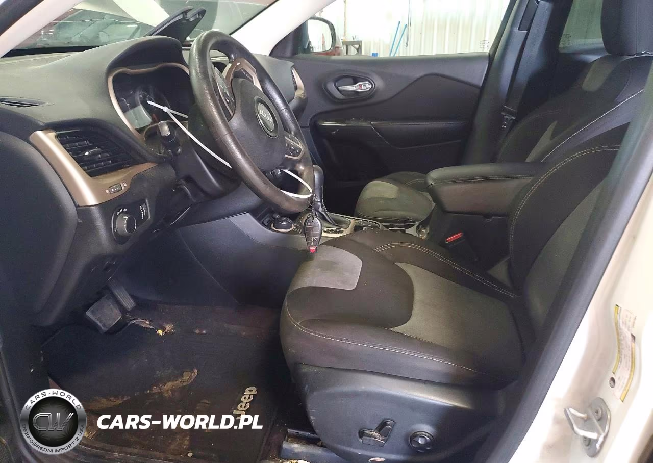 2016 Jeep Cherokee Sport VIN:1C4PJMAB3GW357084 - 7