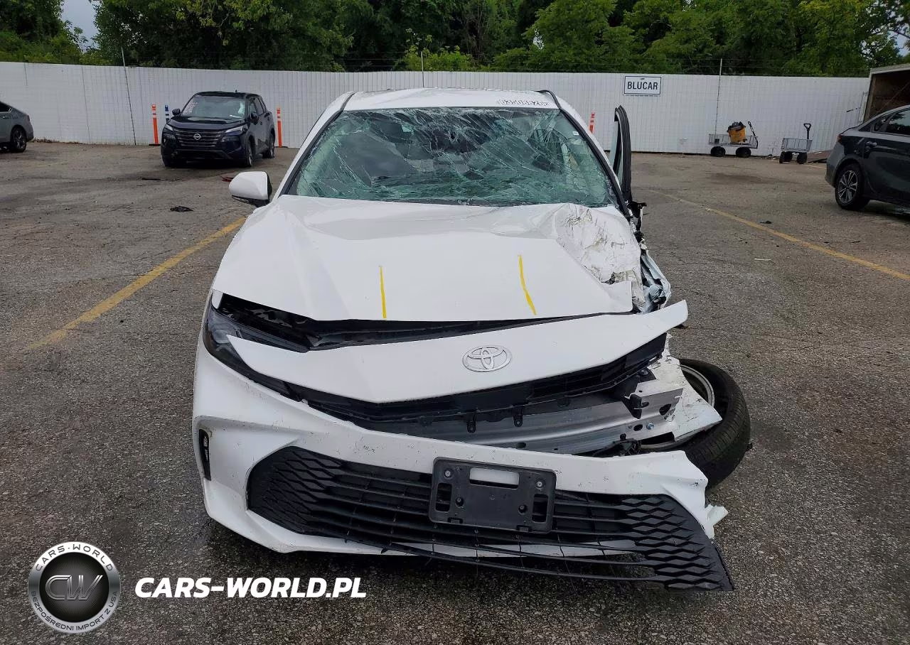 2026 Toyota Camry Le VIN:4T1DAACK8TU730829 - 5